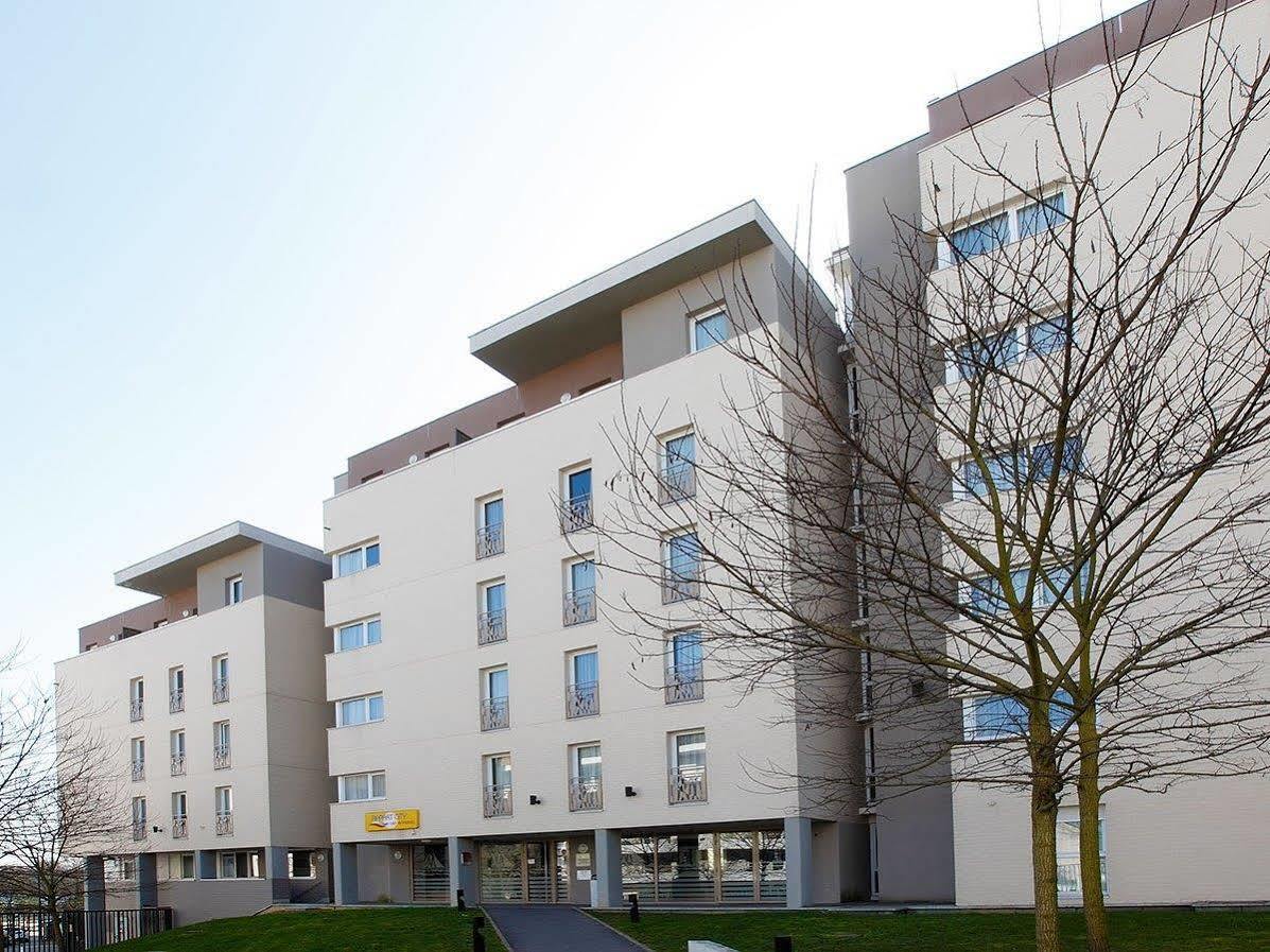 Appart'City Pontoise Cergy-Le-Haut Exterior foto